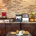 Ibis 酒店