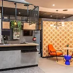 Ibis 3*