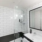 Ibis Hotel 3*