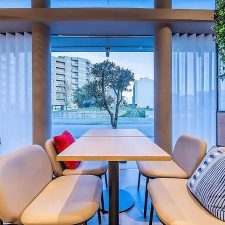 Ibis Hotel 3*