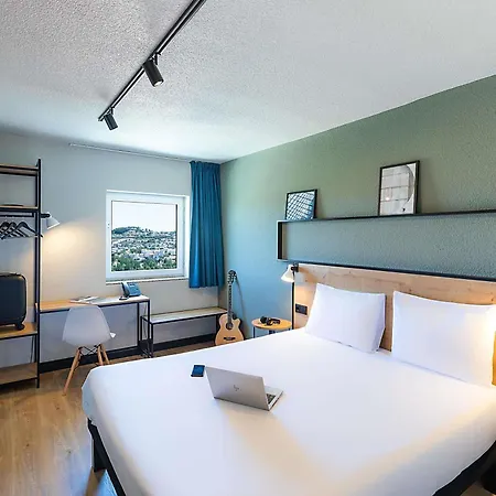 Ibis Hotel 3*